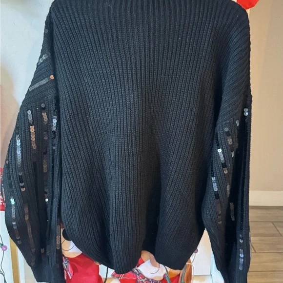 ‼️share out‼️She + Sky Black Sequin Sweater - Picture 5 of 5